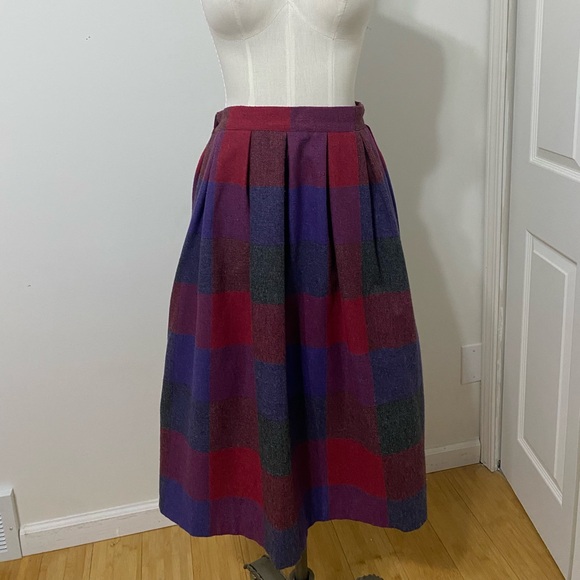 VINTAGE 1970’s Plaid Wool Pleated Midi Skirt Jewel Tone Red Purple Size SMALL - Picture 3 of 11